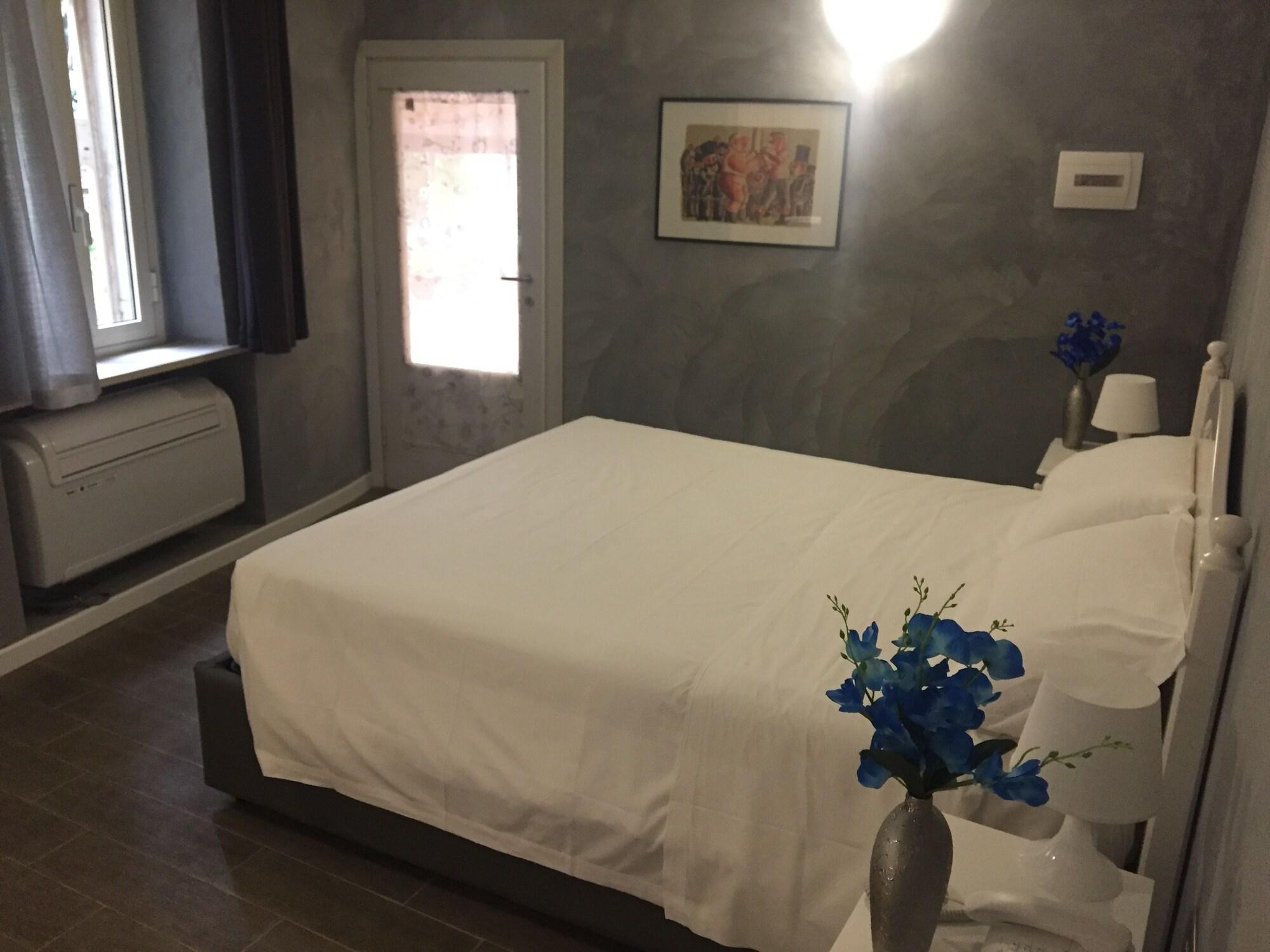Floor Navona Affittacamere 2*